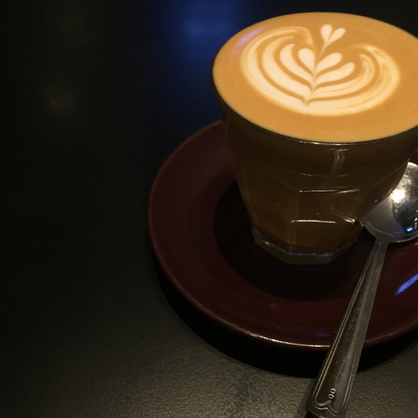 Foto tomada en Department Of Caffeine (D.O.C)  por meru el 1/11/2016