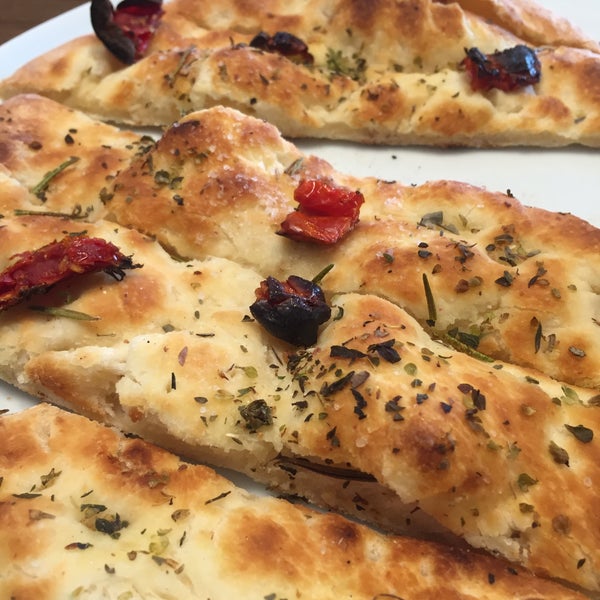 Photo taken at Doritali Pizza by Uğur Ö. on 1/16/2017