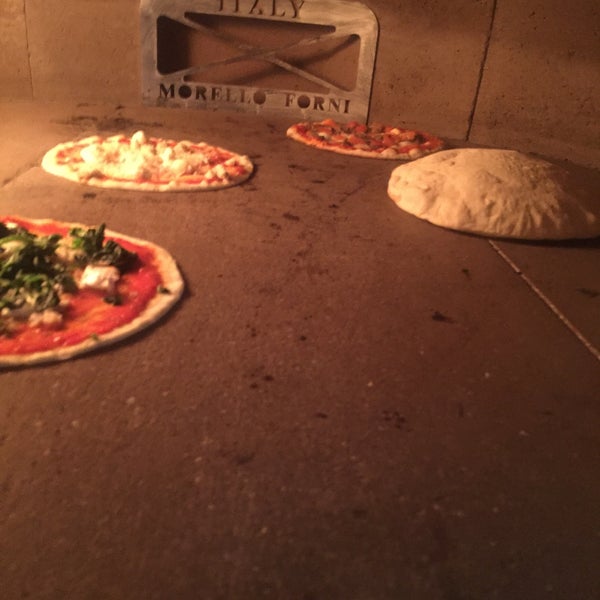 Foto scattata a Doritali Pizza da Uğur Ö. il 1/16/2017