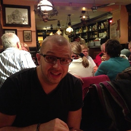 11/22/2012 tarihinde Igor T.ziyaretçi tarafından Ranke 2 Restaurant'de çekilen fotoğraf