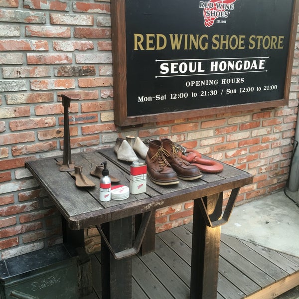 red wing store hours near me