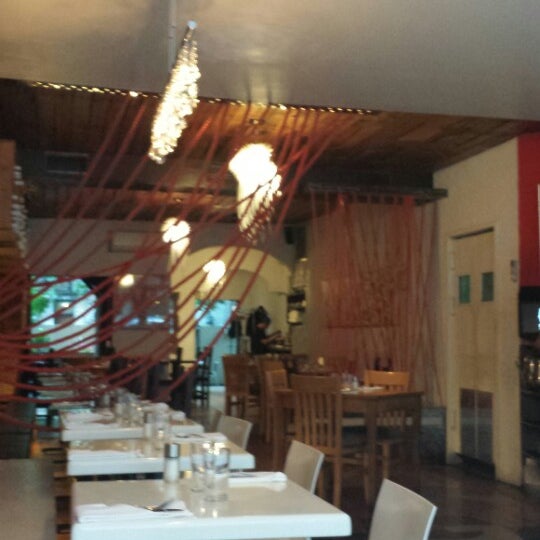 Foto tirada no(a) Giano Restaurant por Danbi K. em 7/30/2013