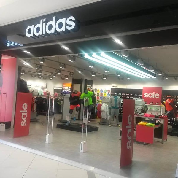 adidas - Tienda artículos deportivos en Girardot