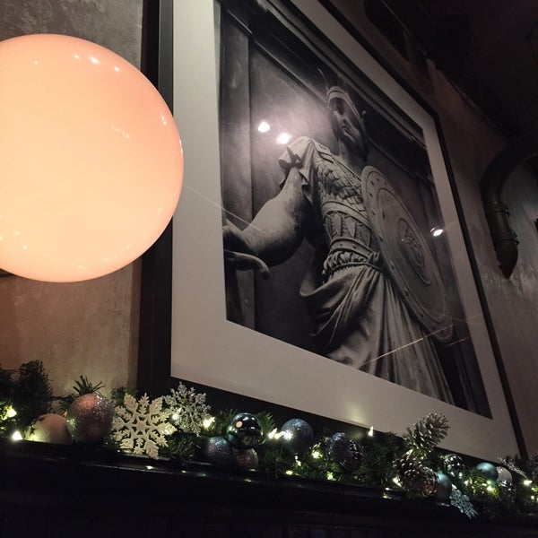 12/3/2015にKevinがLogan Tavernで撮った写真