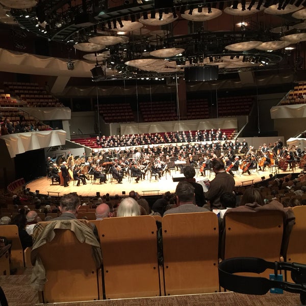 Foto scattata a Boettcher Concert Hall da Richard il 2/4/2018