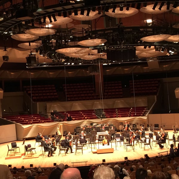 3/5/2017 tarihinde Richardziyaretçi tarafından Boettcher Concert Hall'de çekilen fotoğraf