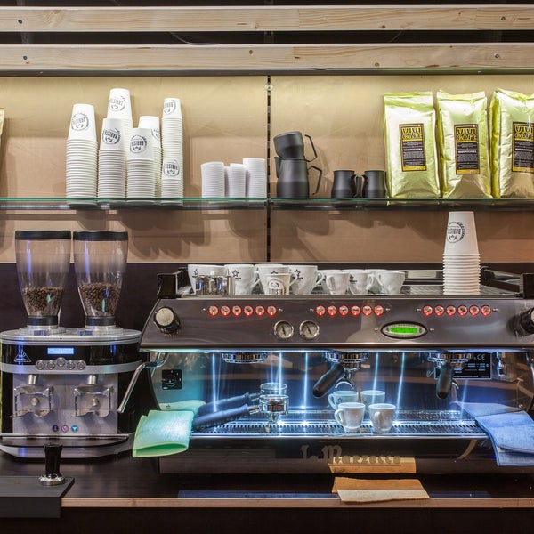 Foto tirada no(a) ViCAFE - Barista Espresso Bar por ViCAFE - Barista Espresso Bar em 11/28/2014