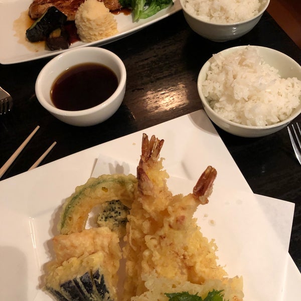 Photo taken at Sushi of Gari 46 by Marcio Hiroaki K. on 11/25/2018