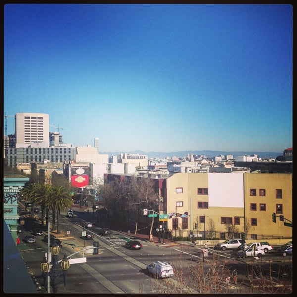 San Francisco LGBT Community Center Centro comunitario en Mint Hill