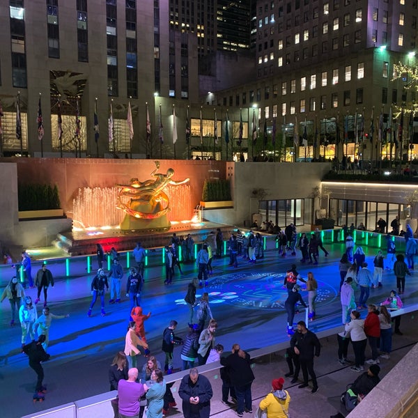 Foto diambil di The Rink at Rockefeller Center oleh Michael D. pada 4/24/2022