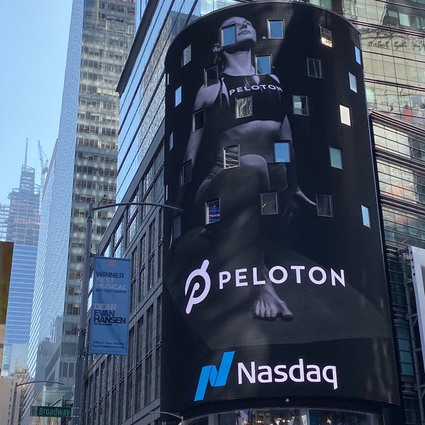 Photo taken at Nasdaq Marketsite by Ronni on 9/26/2019