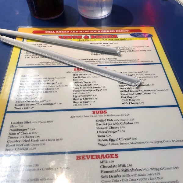 Photo taken at Bob &amp; Edith&#39;s Diner by Larry F. on 9/8/2019