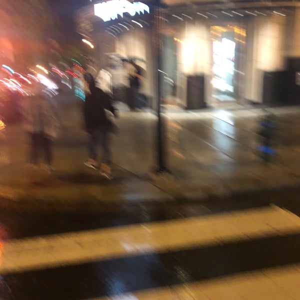 Photo taken at Saks OFF 5TH by Larry F. on 10/11/2018