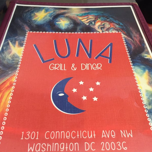 Foto tomada en Luna Grill &amp; Diner  por Larry F. el 3/18/2017