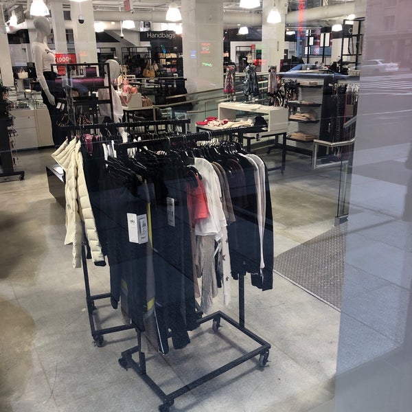 Photo taken at Saks OFF 5TH by Larry F. on 2/22/2019
