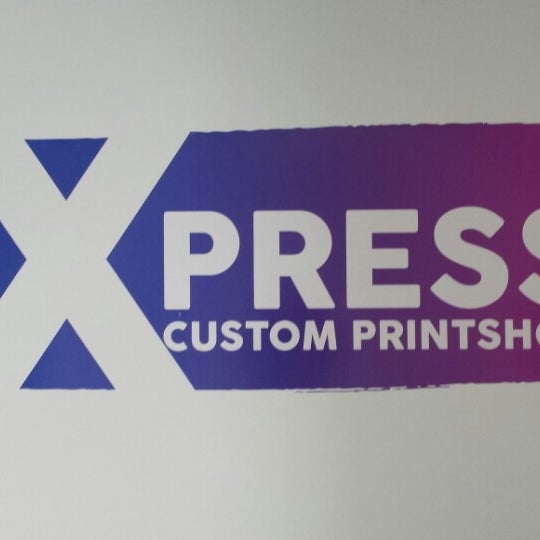รูปภาพถ่ายที่ Xpress Custom Print โดย Phreshmint .. เมื่อ 9/6/2014