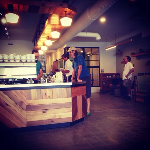 Foto tomada en Triumph Coffee  por Justin J. el 7/14/2014