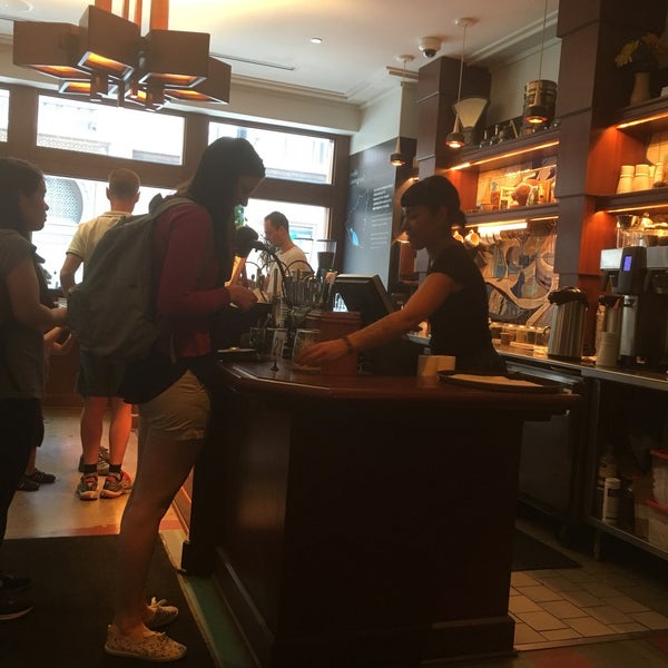 7/27/2018 tarihinde Justin J.ziyaretçi tarafından Café Integral'de çekilen fotoğraf