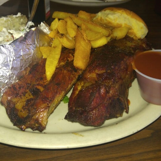 The rib platter was amazing!! Home made bbq sauce, loaded potatoes were so good and big! The steak fries were seasoned so good! The staff was friendly and has a very good vibe!