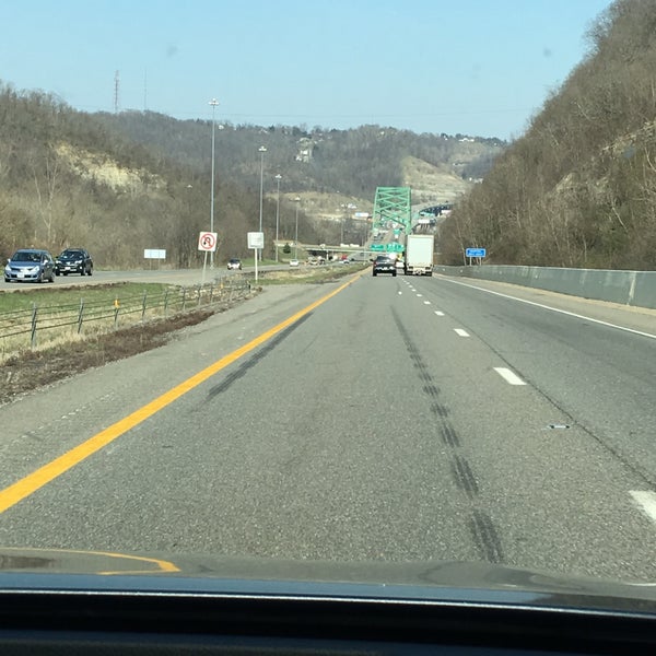 Photos at Ohio/West Virginia State Line Border Crossing in Wheeling