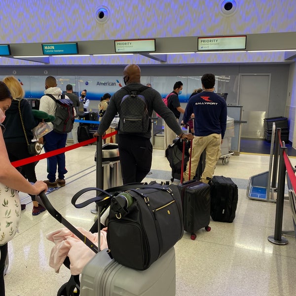 American Airlines Ticket Counter 2 tips from 285 visitors