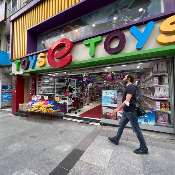 Toys e shop deals
