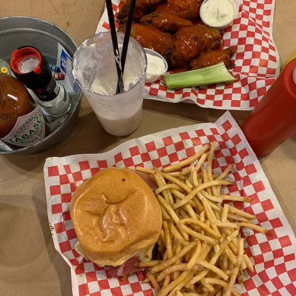 Photo taken at Burger &amp; Beer Joint by Christian S. on 6/10/2019