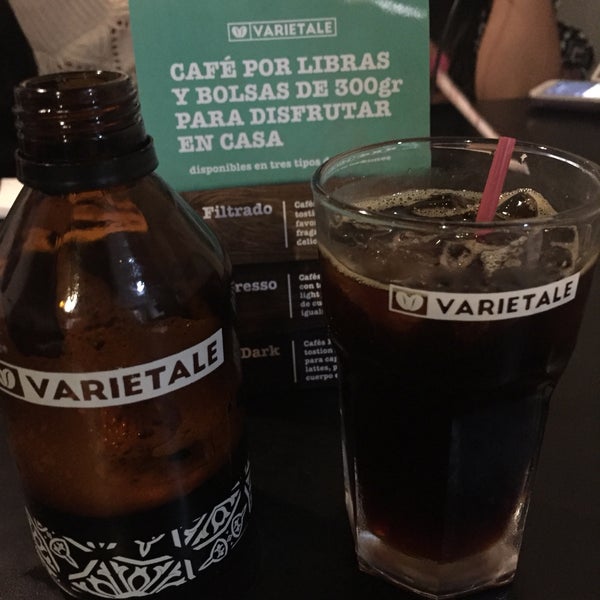 10/19/2016 tarihinde Alejandro A.ziyaretçi tarafından Varietale Cafes y Tes'de çekilen fotoğraf