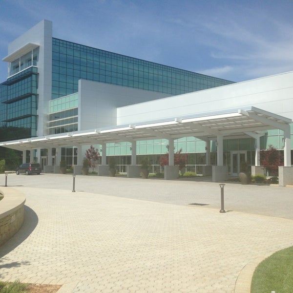 Архитектура современных архитекторов любляна. Район каннамгу. Осло архитектура. C building. Динамический фасад 2022.