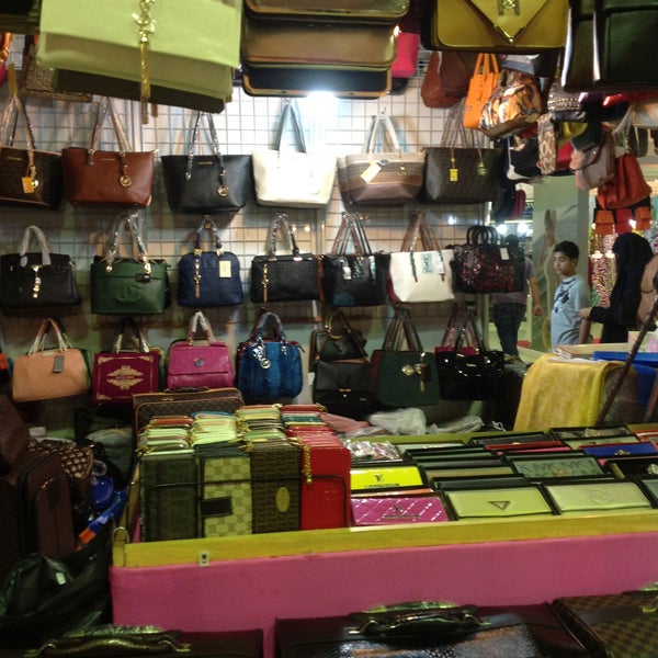 Bags are essential part of fashion, do you agree and why?  #myAlshaabVillage #Sharjah