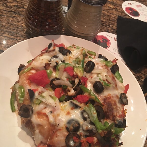 Photo taken at BJ&#39;s Restaurant &amp; Brewhouse by Nia M. on 9/15/2017