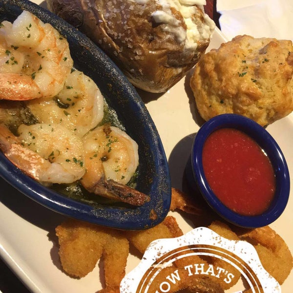 Photo taken at Red Lobster by Nia M. on 3/23/2017