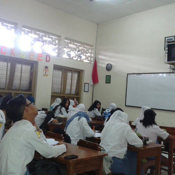 Foto tirada no(a) SMA Negeri 5 Malang por Silvi M. em 11/20/2013
