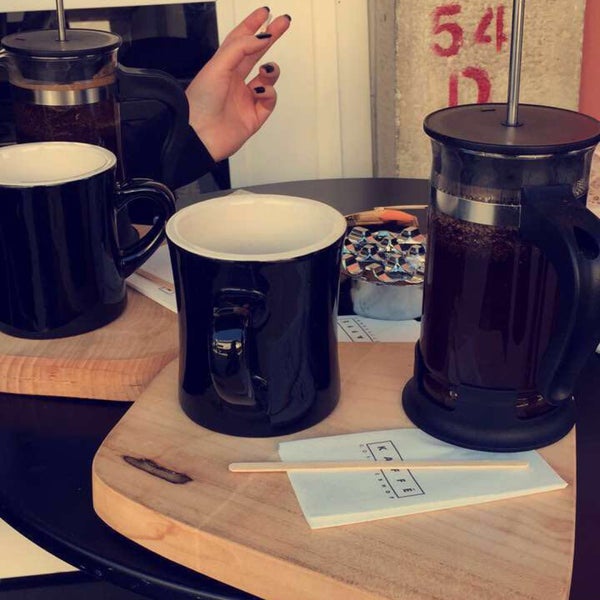 Foto tirada no(a) KAFFÉ Coffee Shop por elif k. em 4/8/2017
