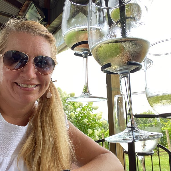 Photo taken at Bowers Harbor Vineyards by Melissa M. on 8/8/2021