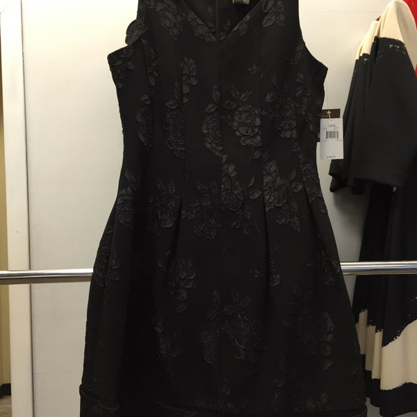 vestidos en la tienda belk