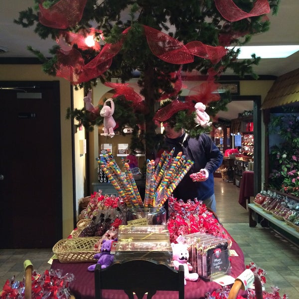 2/14/2015にEdna G.がThe shoppes Of Premise Maidで撮った写真