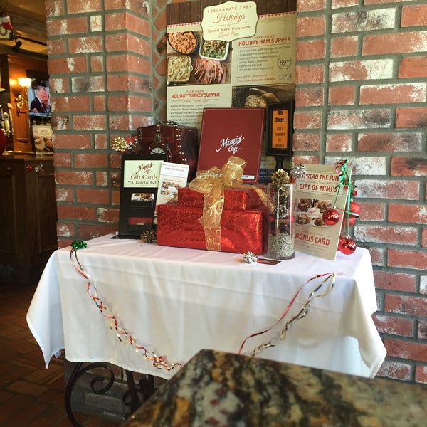 12/26/2015 tarihinde Lucero G.ziyaretçi tarafından Mimi&#39;s Cafe'de çekilen fotoğraf