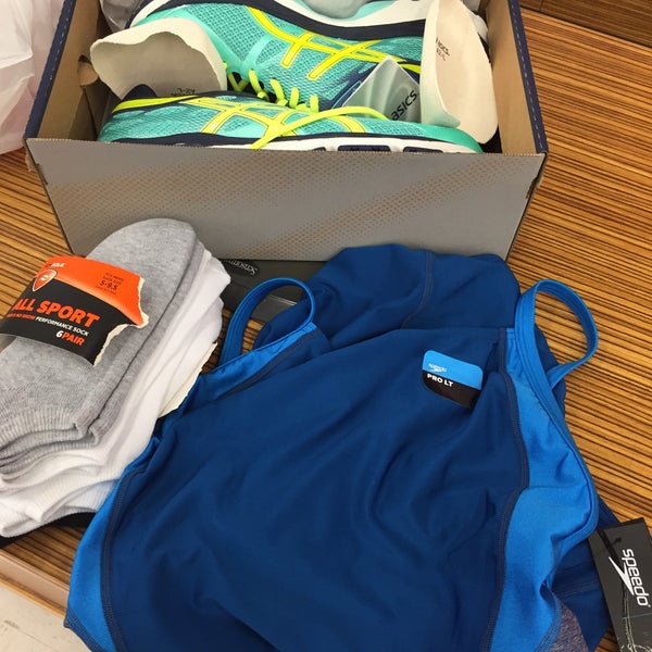 Sports Authority (Artık Kapalı) Paramus, NJ