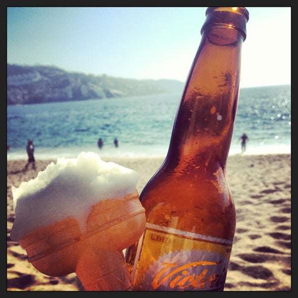 Эль капулько. Пиво Акапулько. Пиво алькапулька. Эл Акапулько пиво. Пиво Акапулько фото.