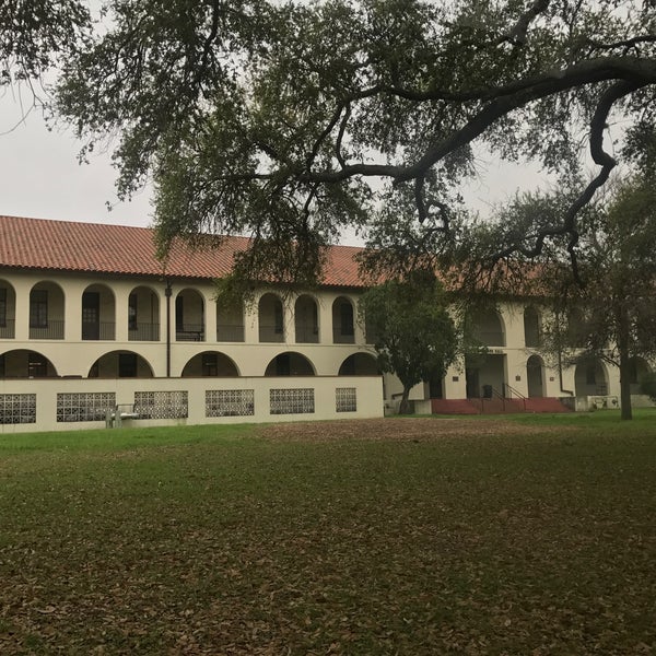 randolph afb finance office