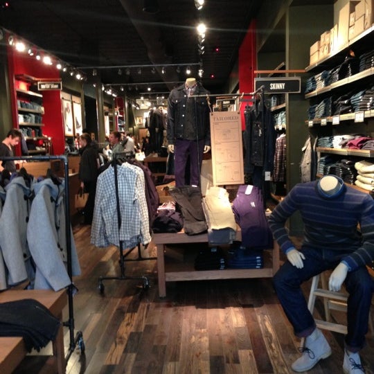 levi's store woodfield
