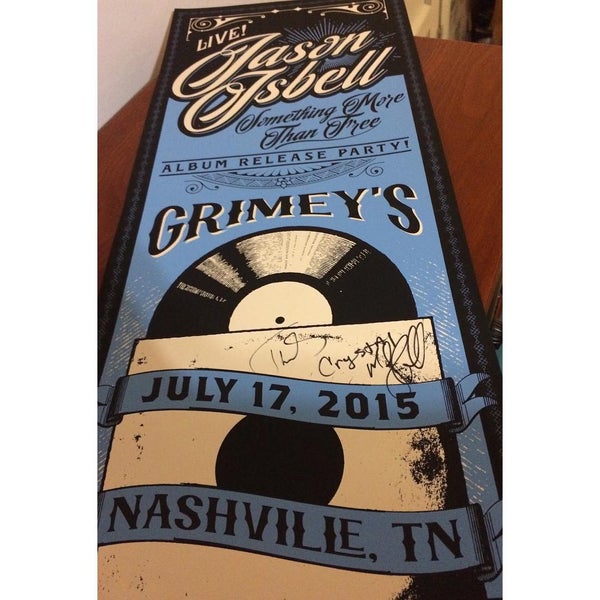 รูปภาพถ่ายที่ Grimey&#39;s New &amp; Preloved Music โดย Crystal R. เมื่อ 7/18/2015