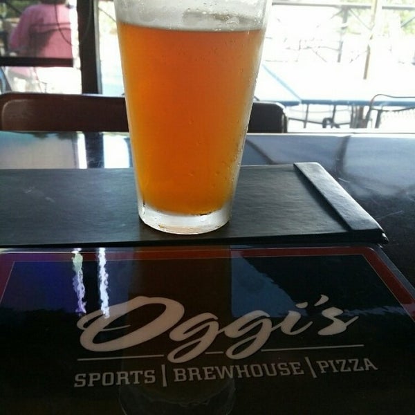 Photo taken at Oggi’s Pizza &amp; Brewhouse Point Loma by Conrad C. on 8/8/2014