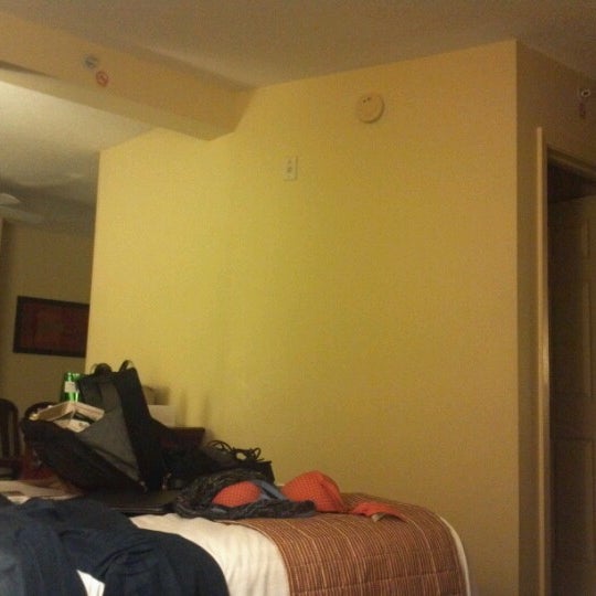 Photo taken at SpringHill Suites Atlanta Kennesaw by Aly L. on 9/28/2012
