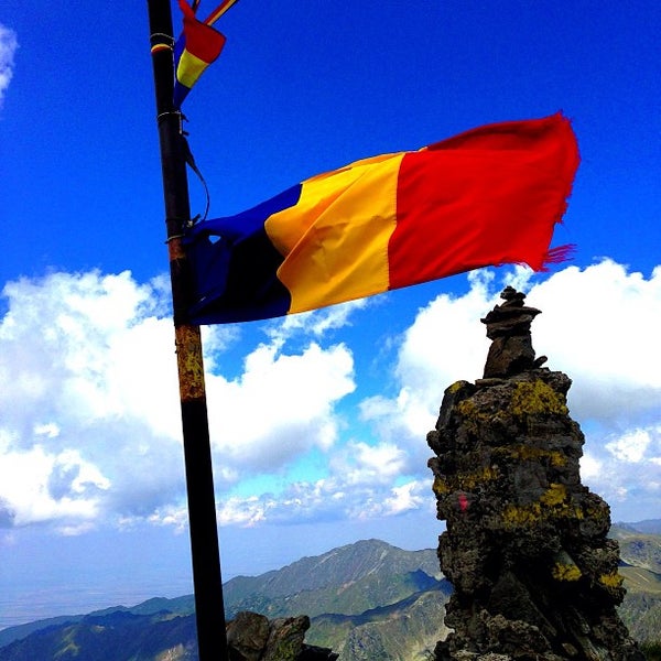 Photo taken at Vf. Negoiu (2535m) by ChrisAndy S. on 7/28/2013