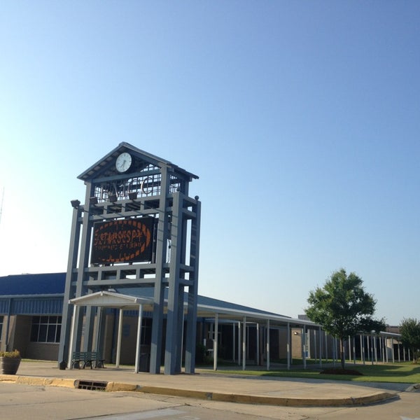 East Mississippi Community College 8731 S Frontage Rd