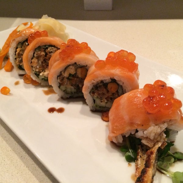 Omega 3 roll #salmon skin #salmon #ikura #sushi #japanese food #topangamall