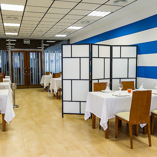 Foto diambil di Aerópolis Restaurante oleh Aerópolis Restaurante pada 2/20/2015