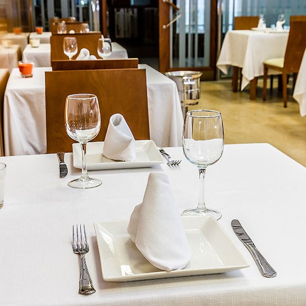 Foto diambil di Aerópolis Restaurante oleh Aerópolis Restaurante pada 2/20/2015